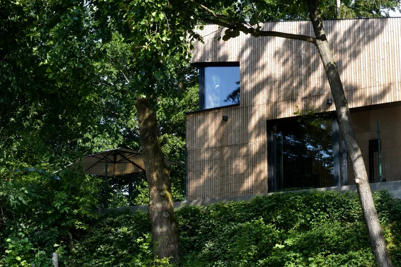 Domek Glamping Hynkov mezi stromy