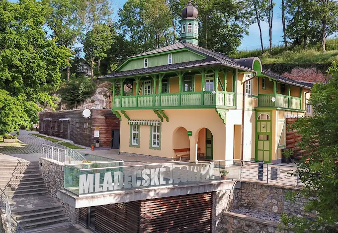 Mladečské jeskyně